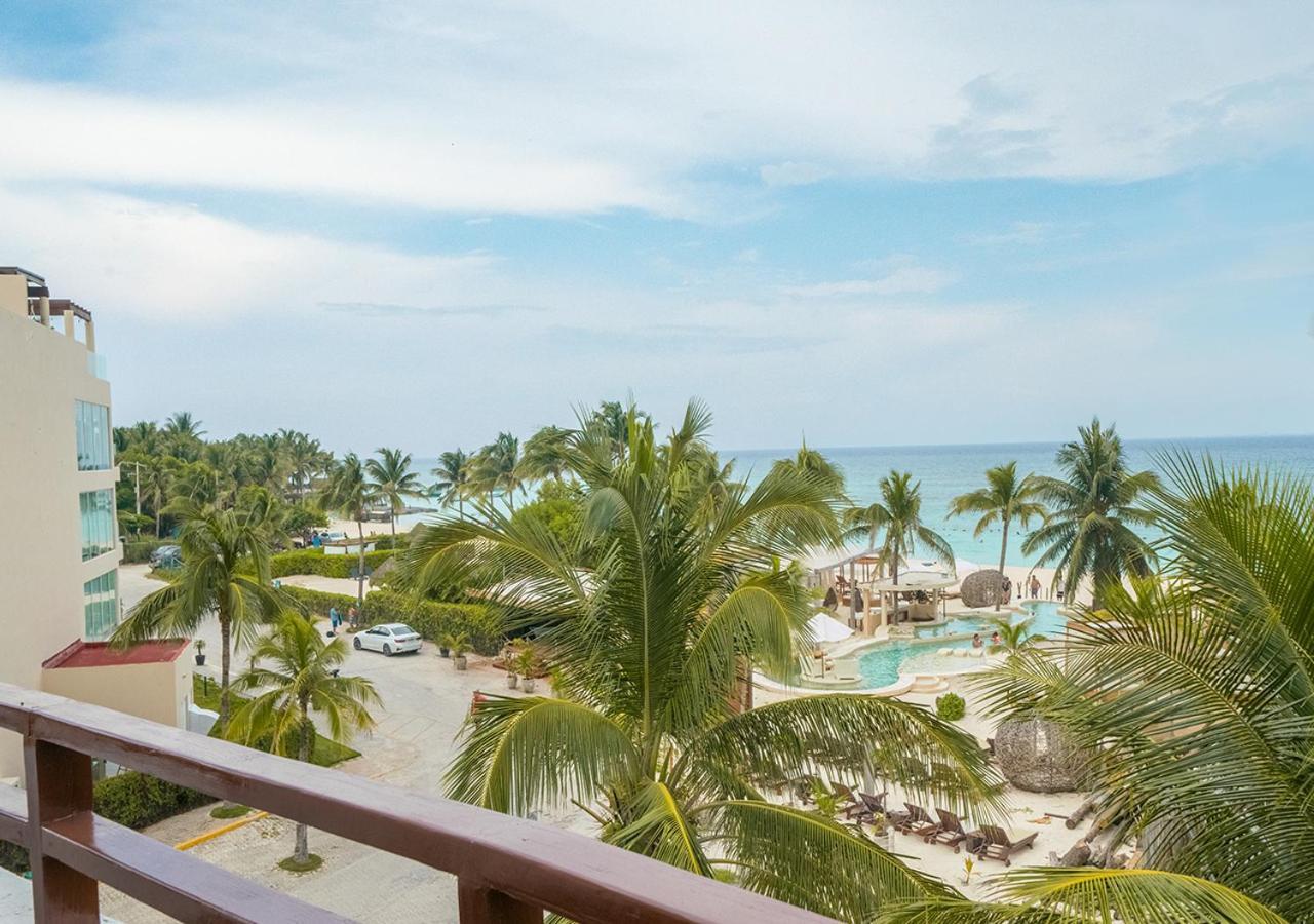 Beachfront Penthouse With 3 Bedrooms & Ocean View - Las Nubes Playa del Carmen Exterior photo